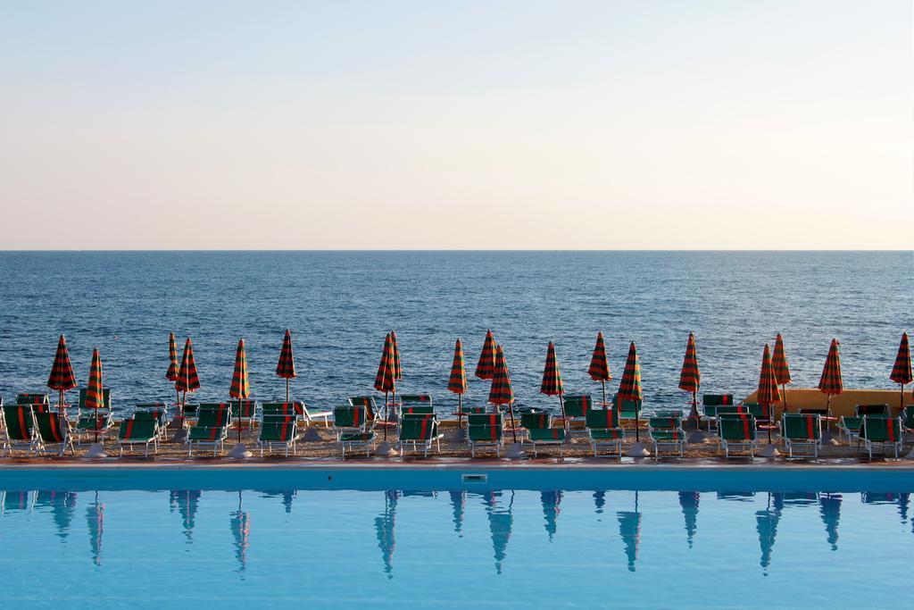 Sunbay Park Hotel Civitavecchia Exterior photo