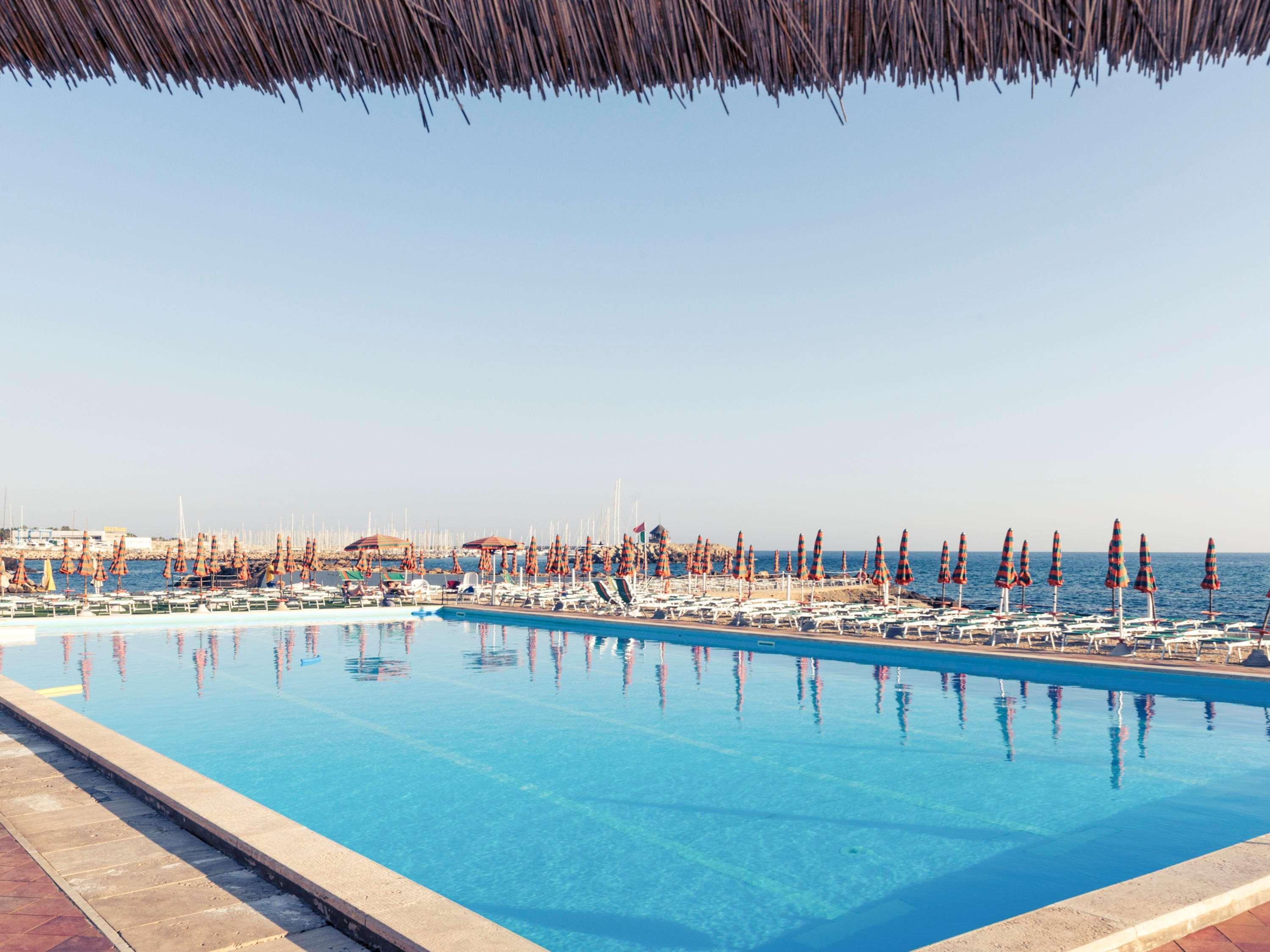 Sunbay Park Hotel Civitavecchia Exterior photo