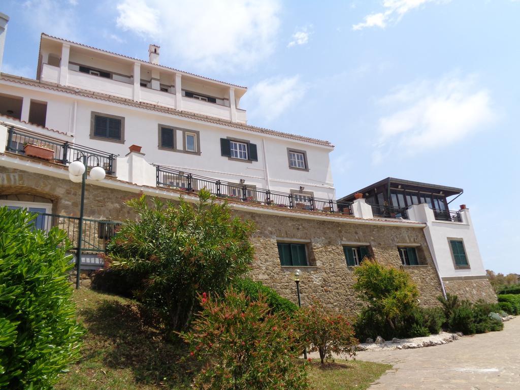 Sunbay Park Hotel Civitavecchia Exterior photo